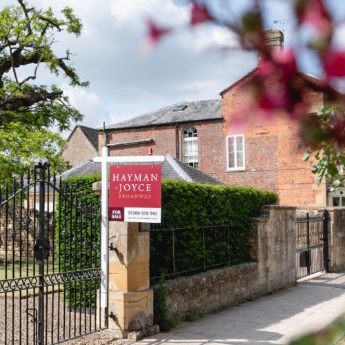 Selling the Cotswolds with confidence.